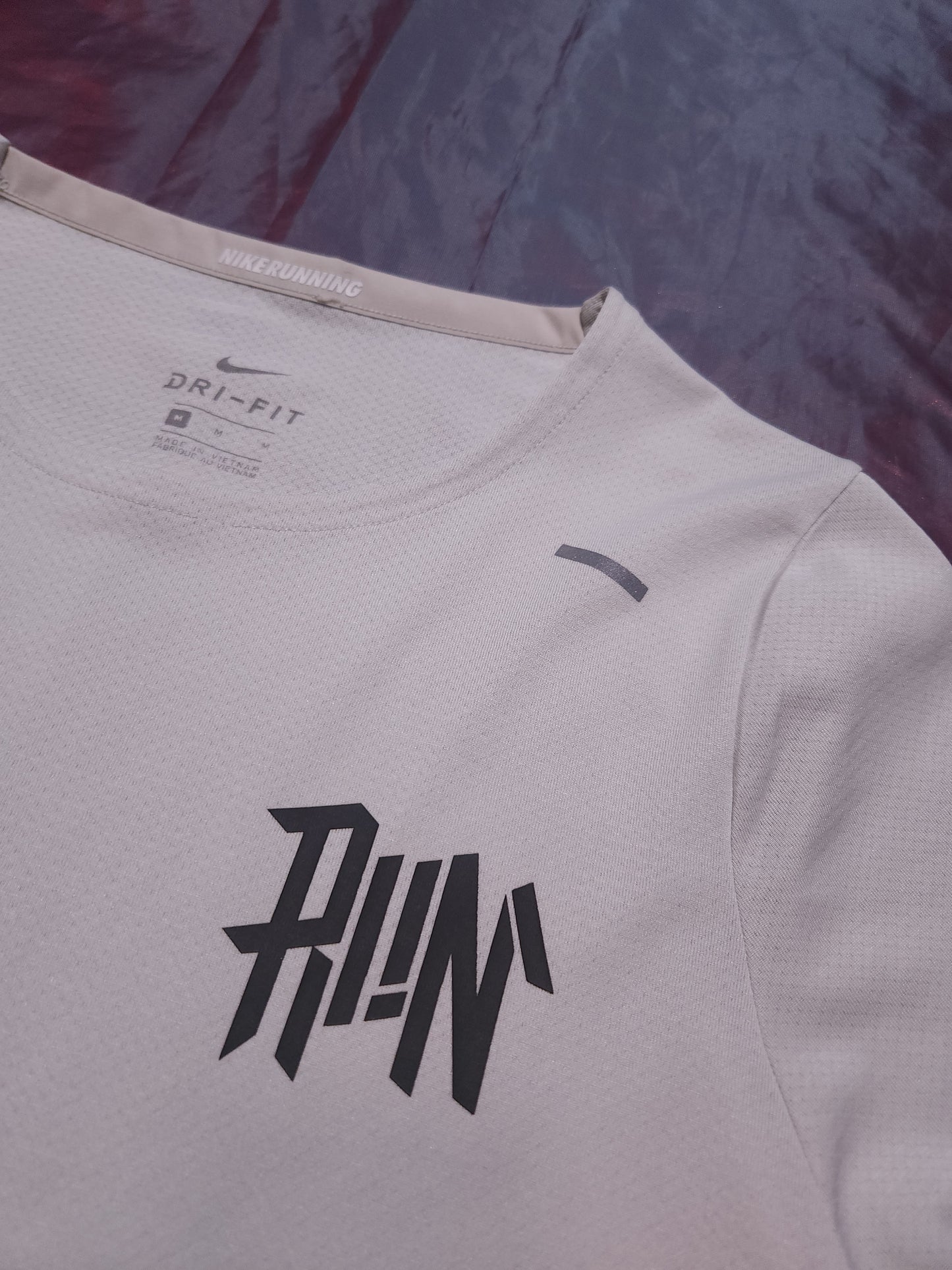 NIKE Dri-Fit M