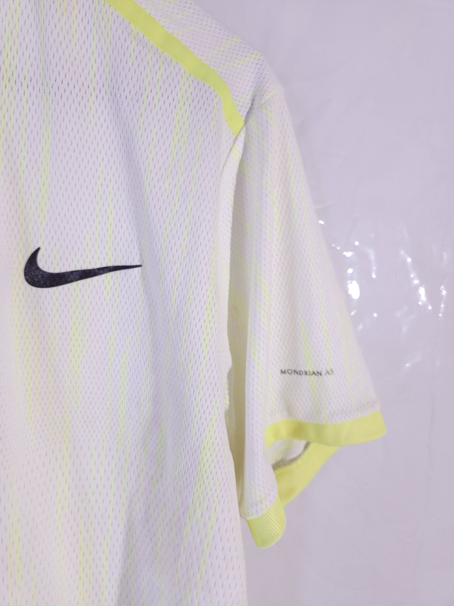 NIKE Dri-Fit Тениска/Мъжка L