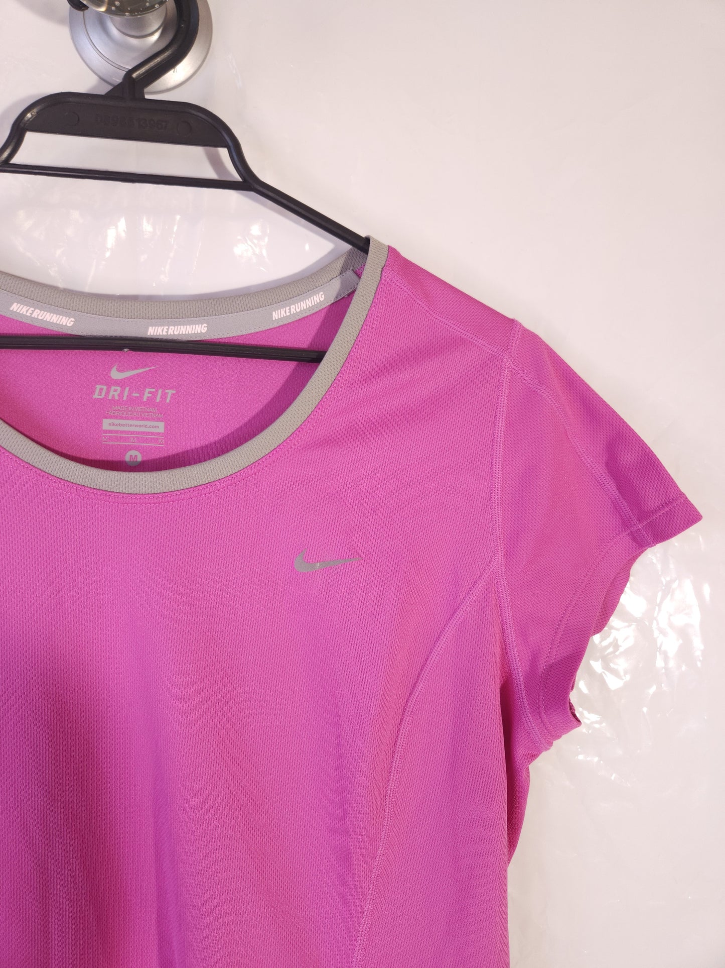 NIKE Dri-Fit Тениска/Дамска М